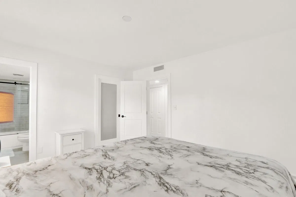 Unit 105A photo 28