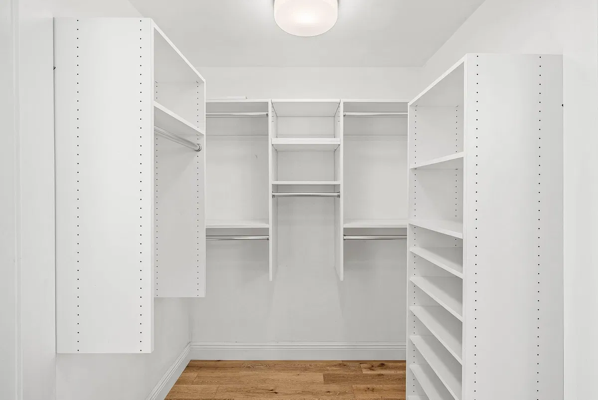  Unit 418 photo 19