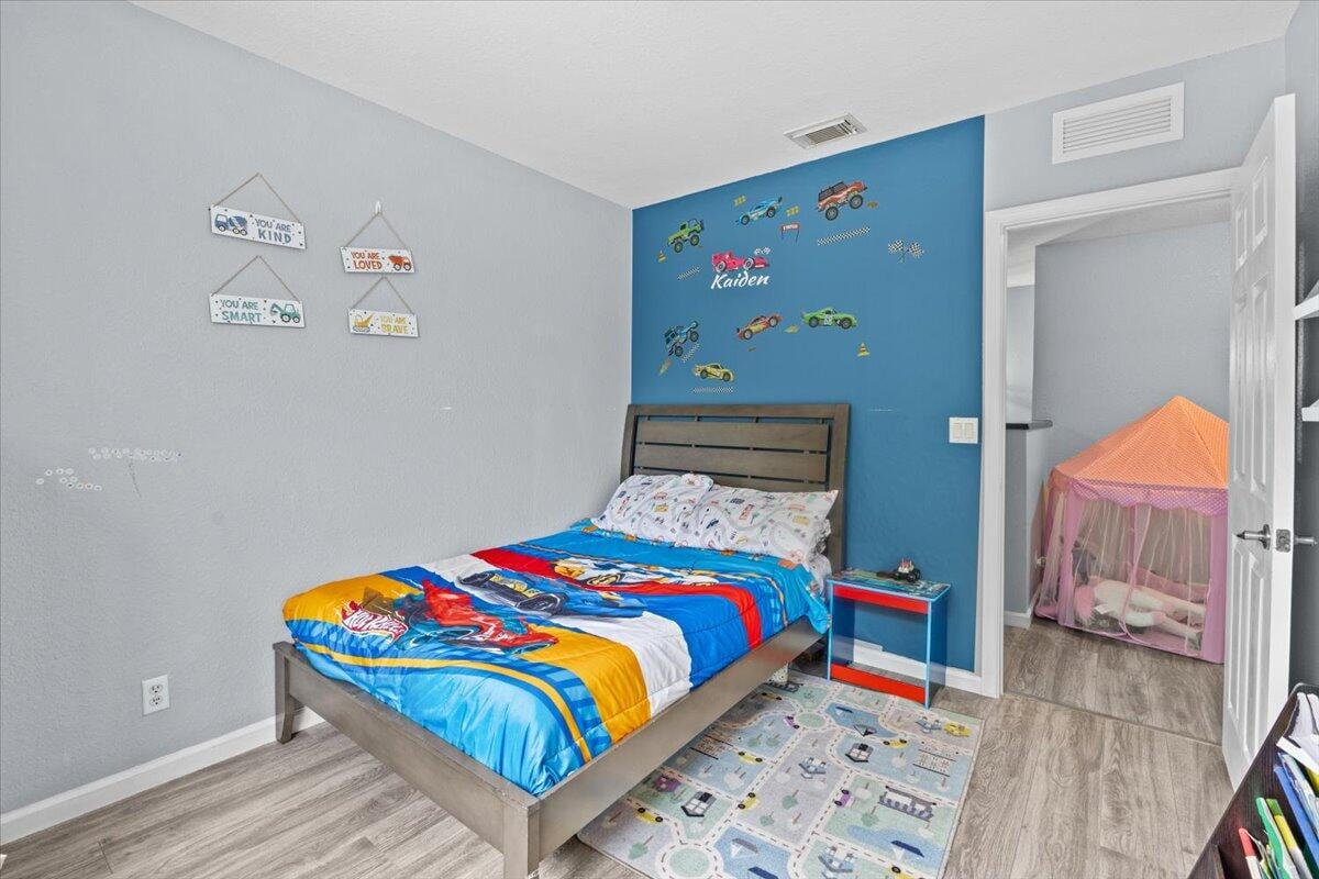Residence photo 31