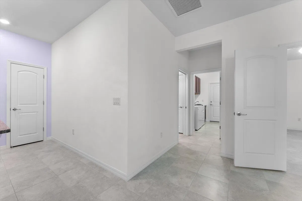  Residence photo 22