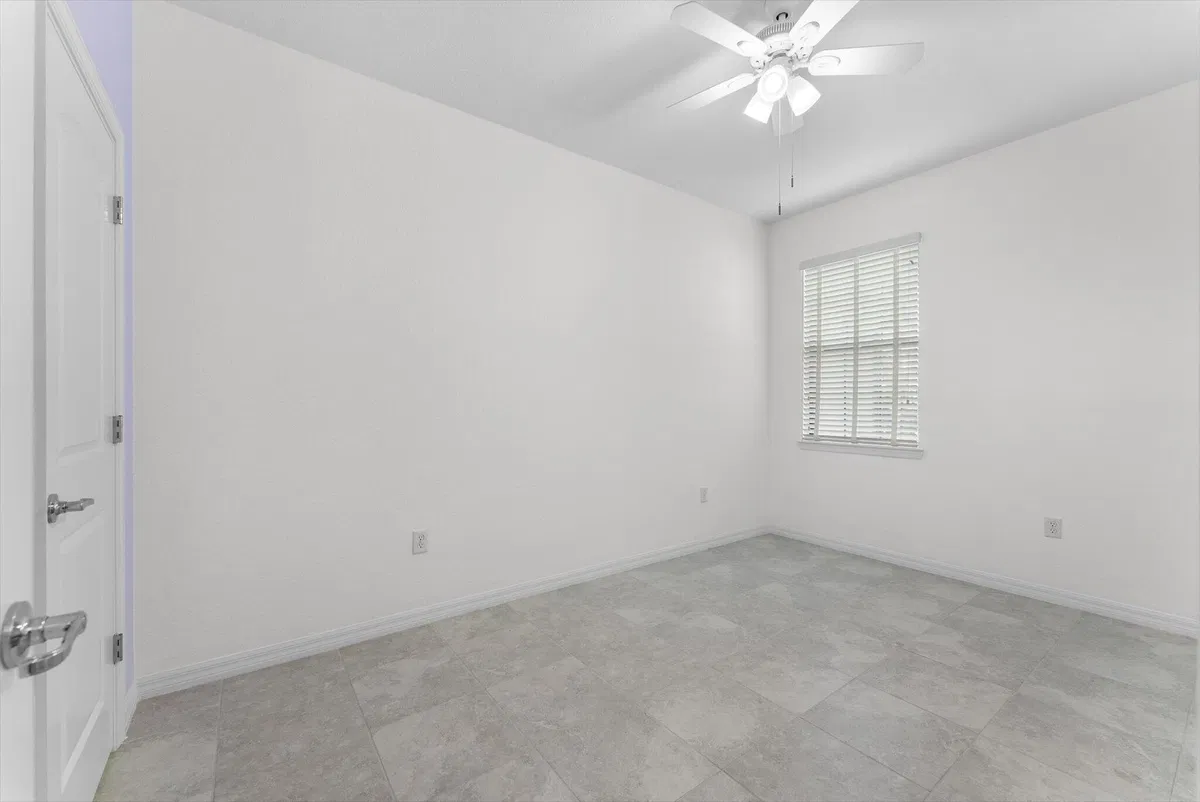  Residence photo 25