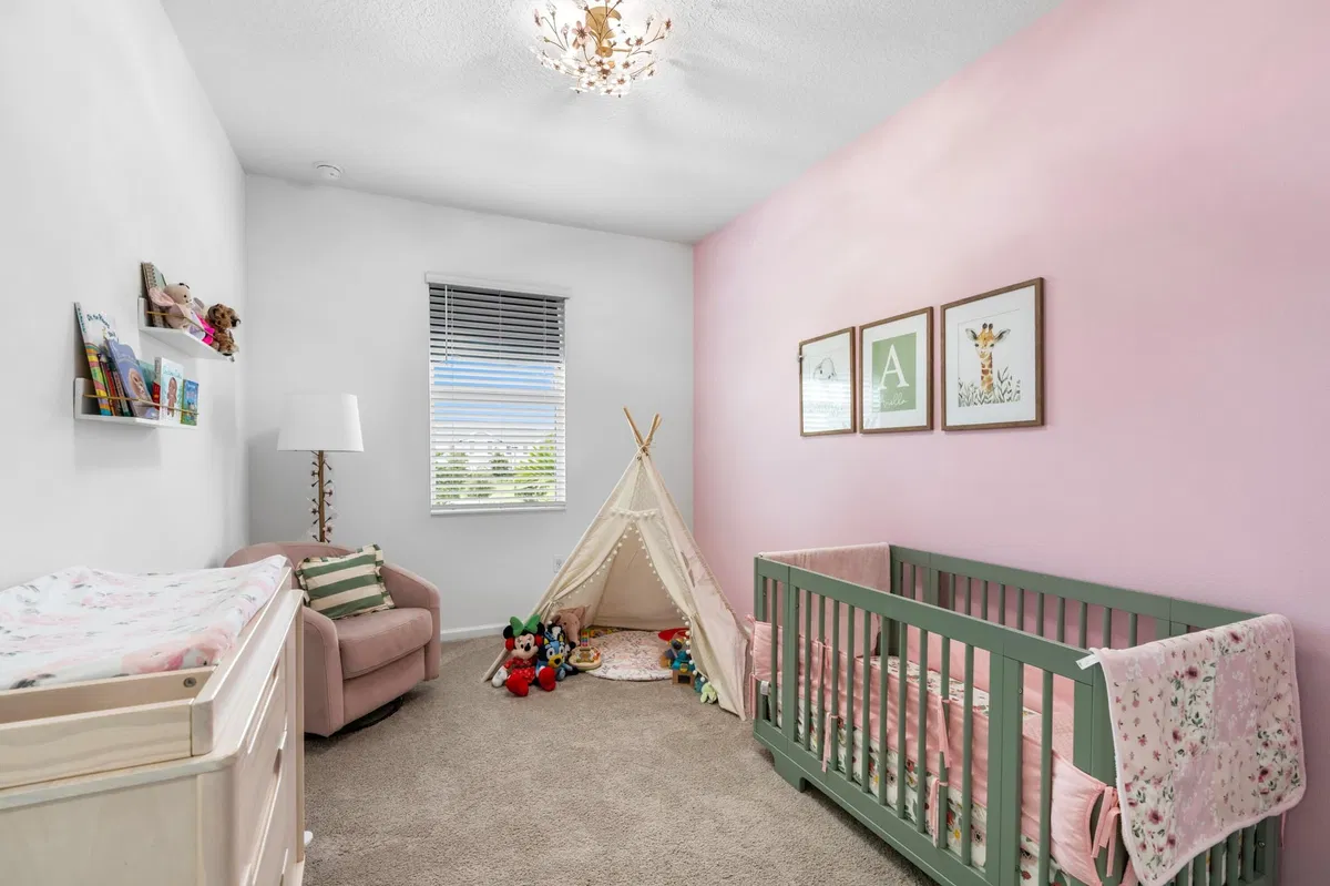  Residence photo 16