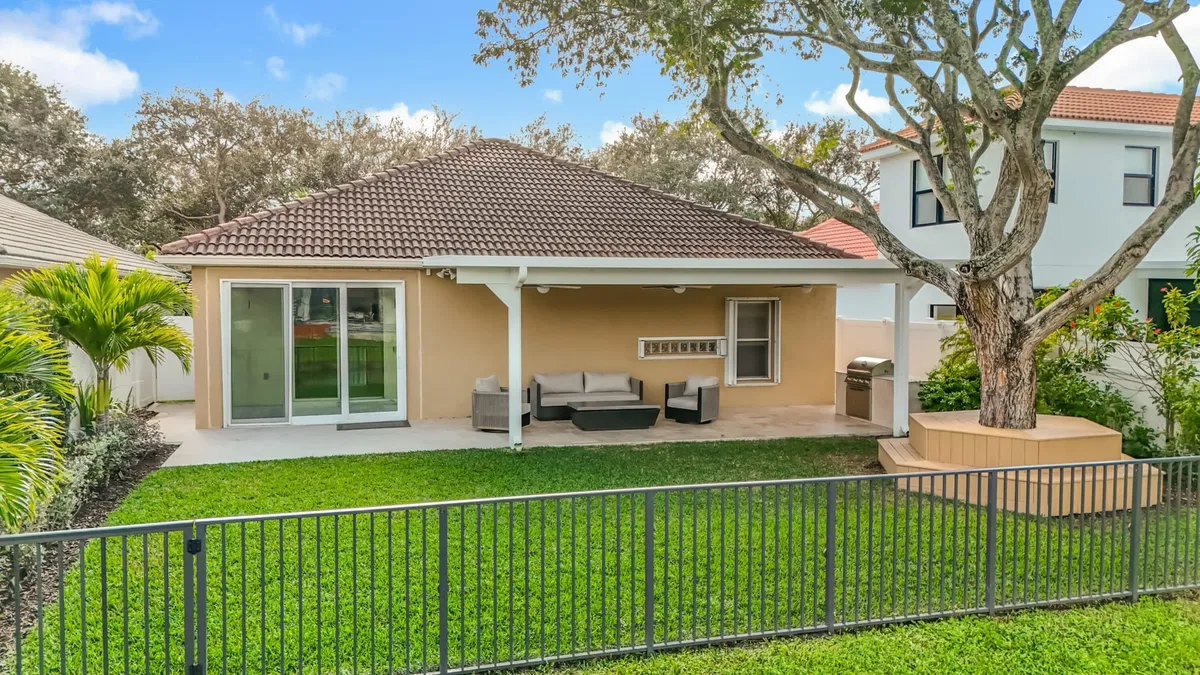  Residence photo 73