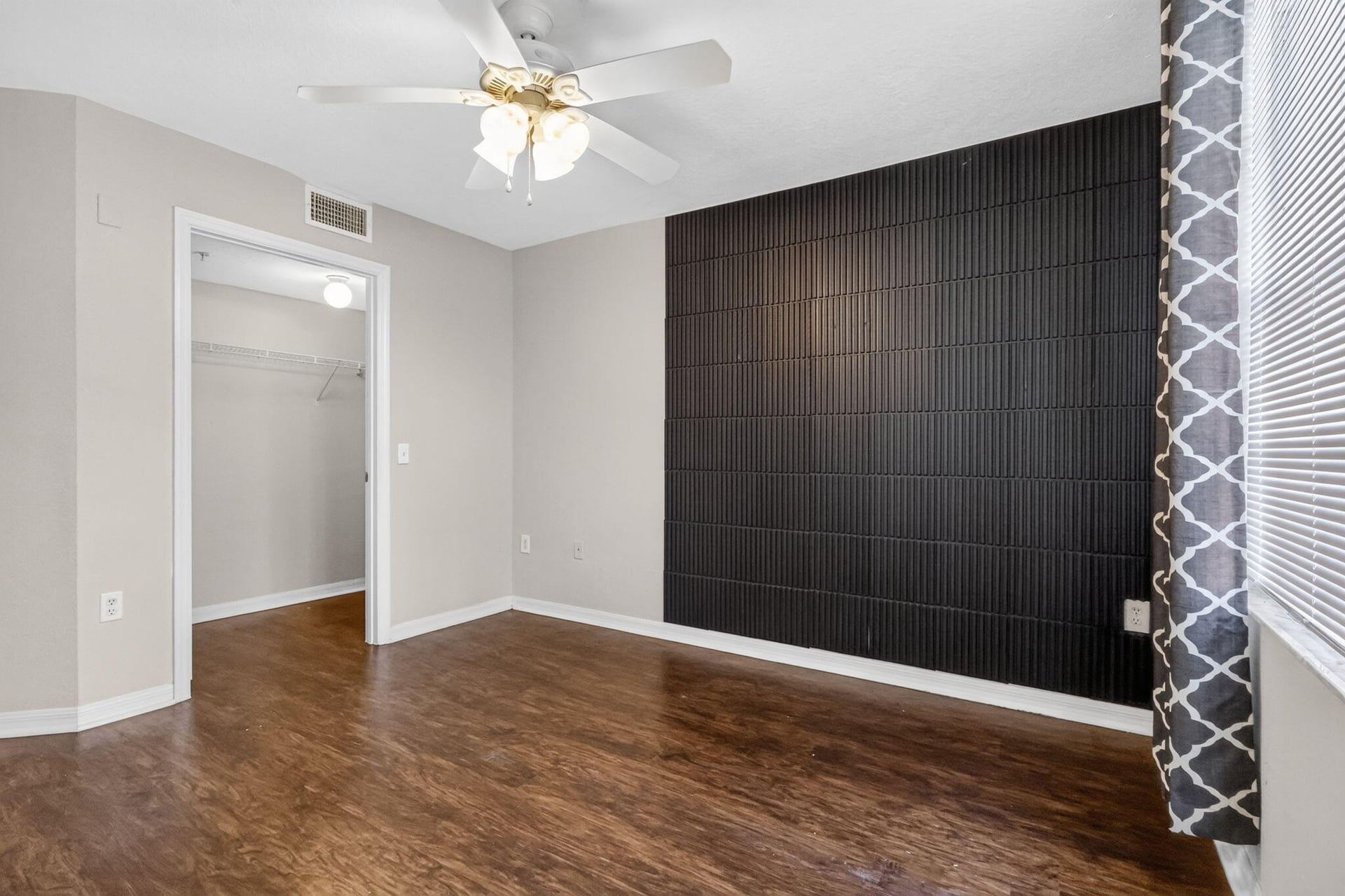 Unit 102 photo 25
