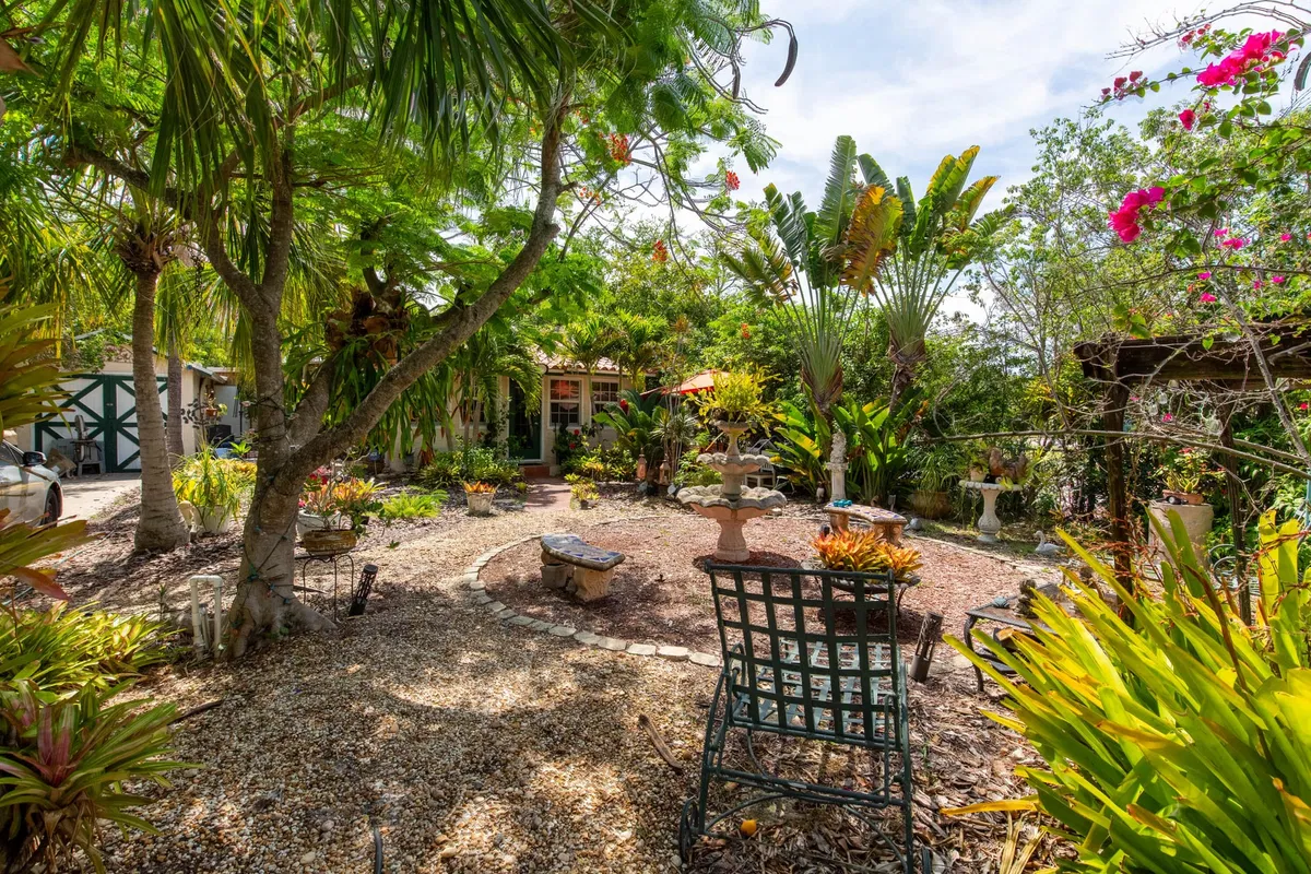  Residence photo 28
