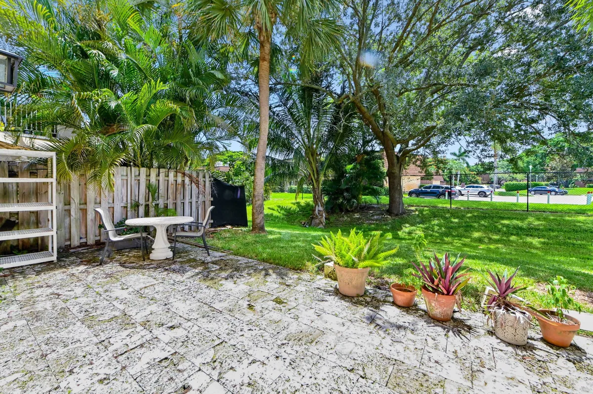 Residence photo 28