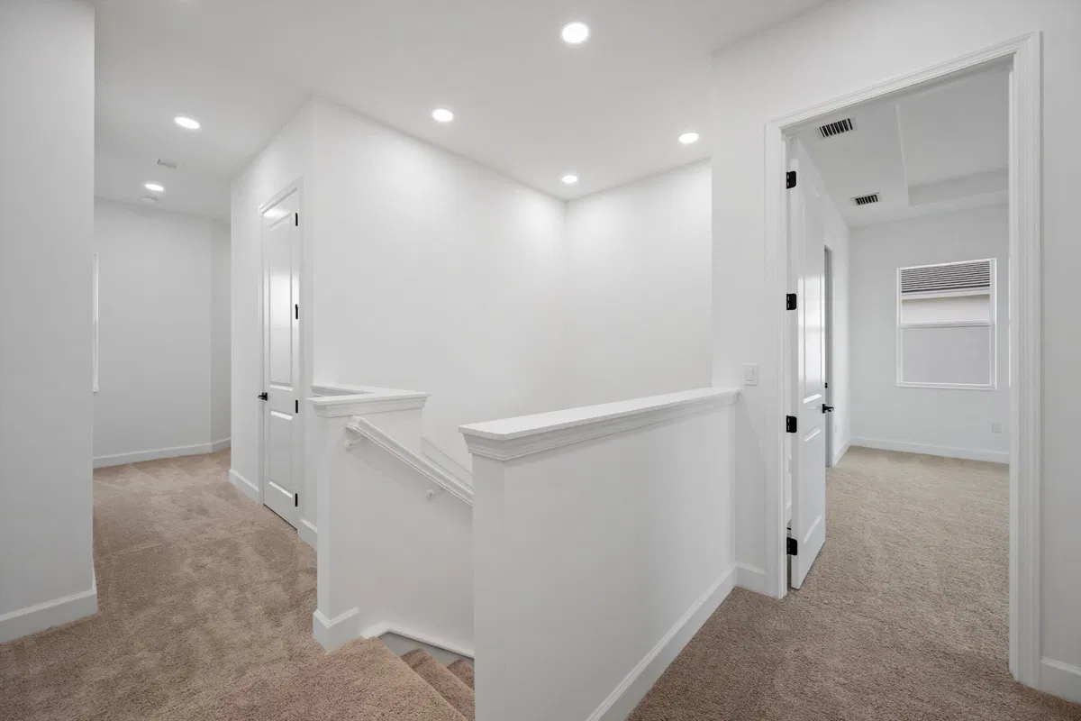 Residence photo 25