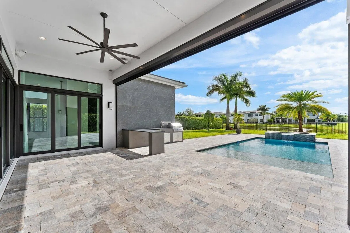 Boca Bridges Residence photo 25