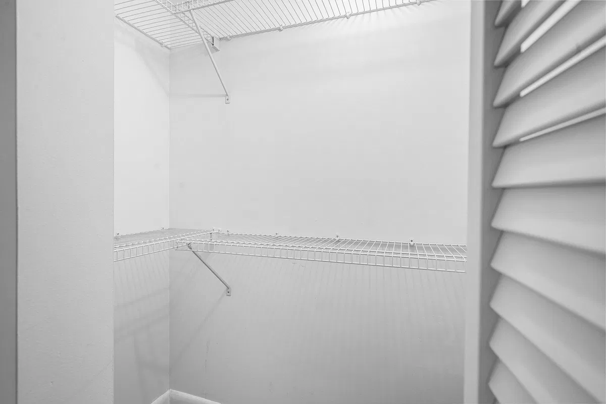 Unit 208 photo 19