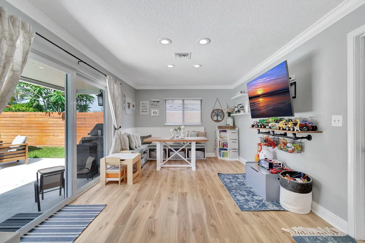 Residence photo 10