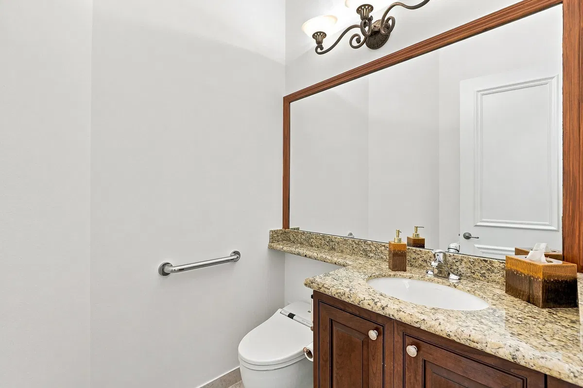  Residence photo 28