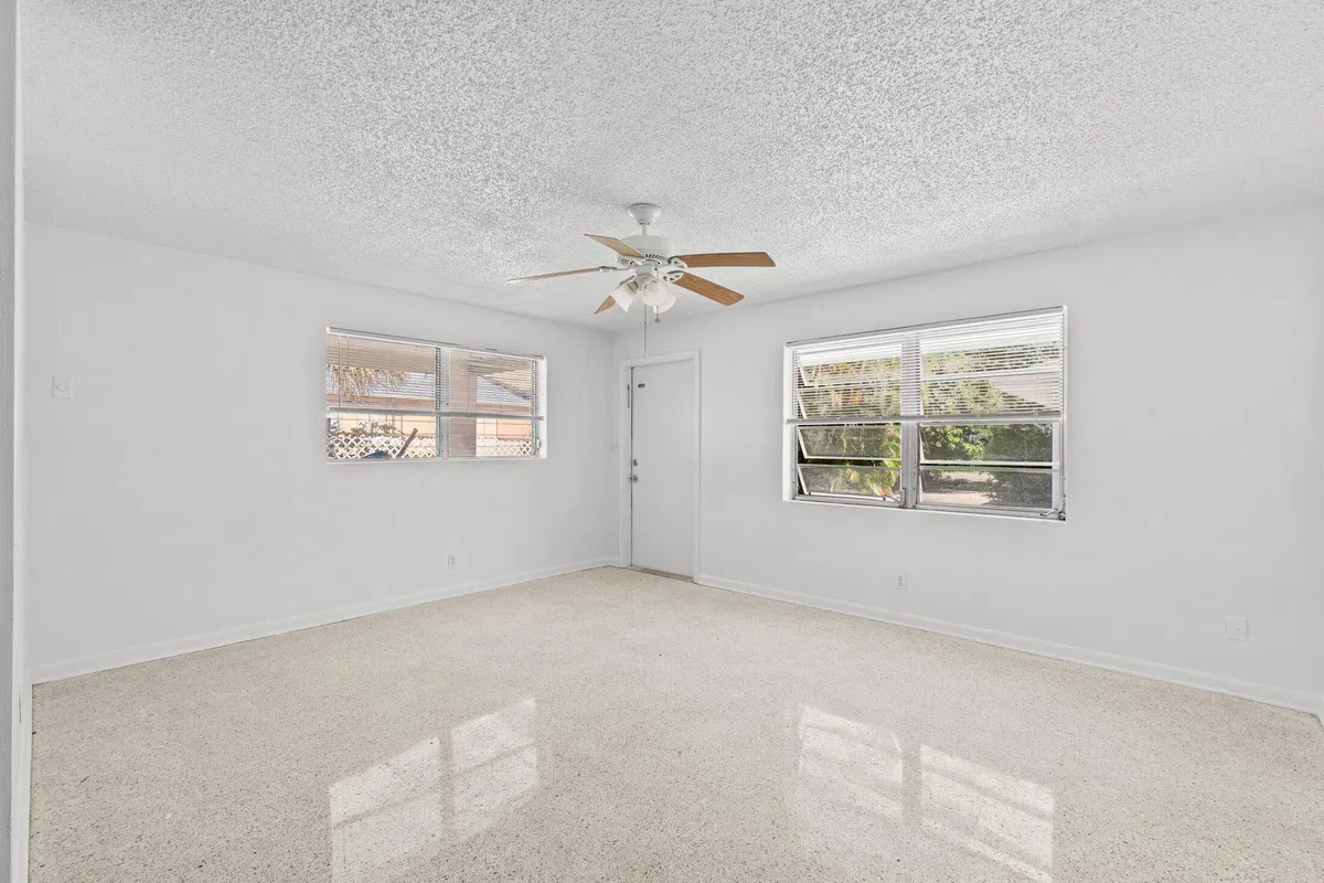  Unit 5 photo 10