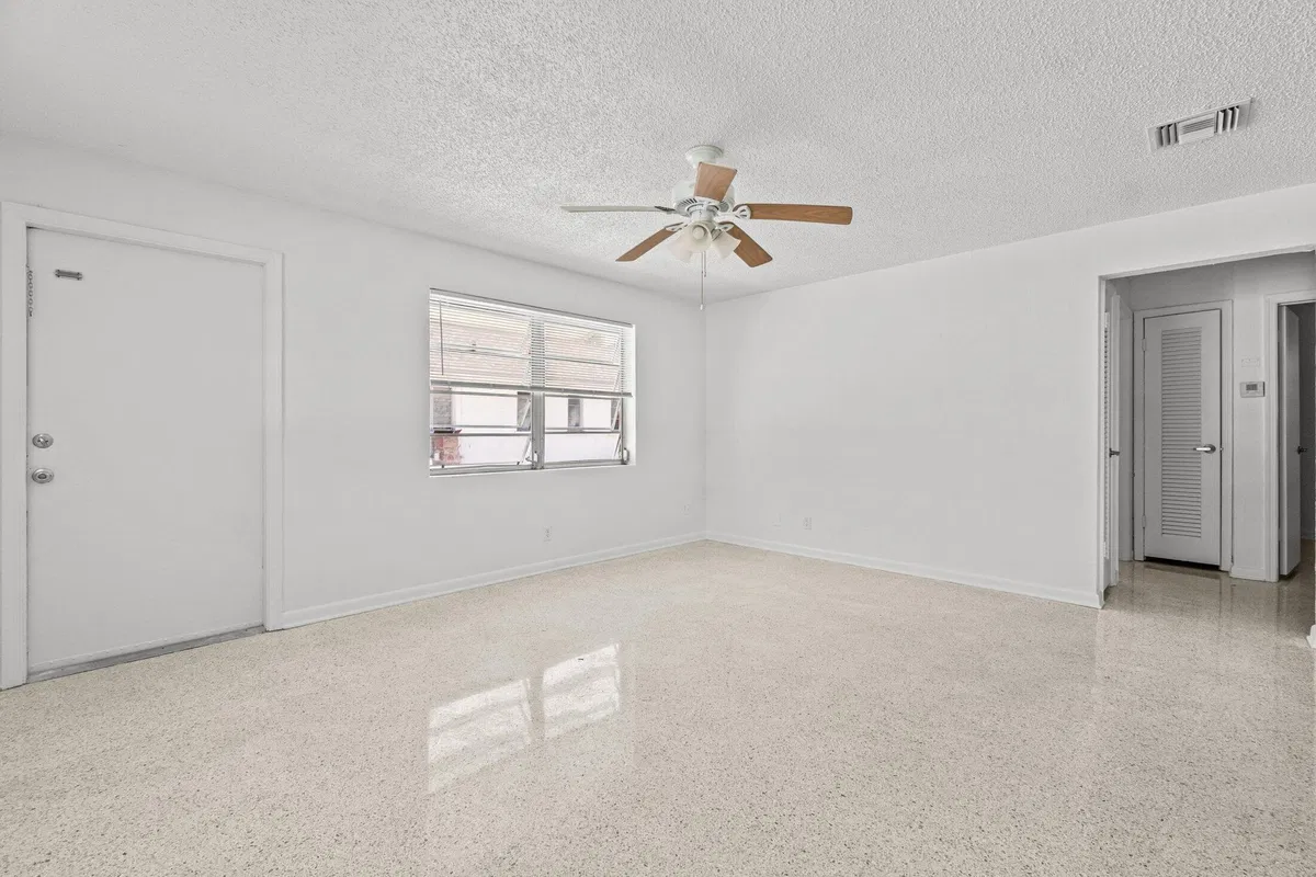  Unit 5 photo 13