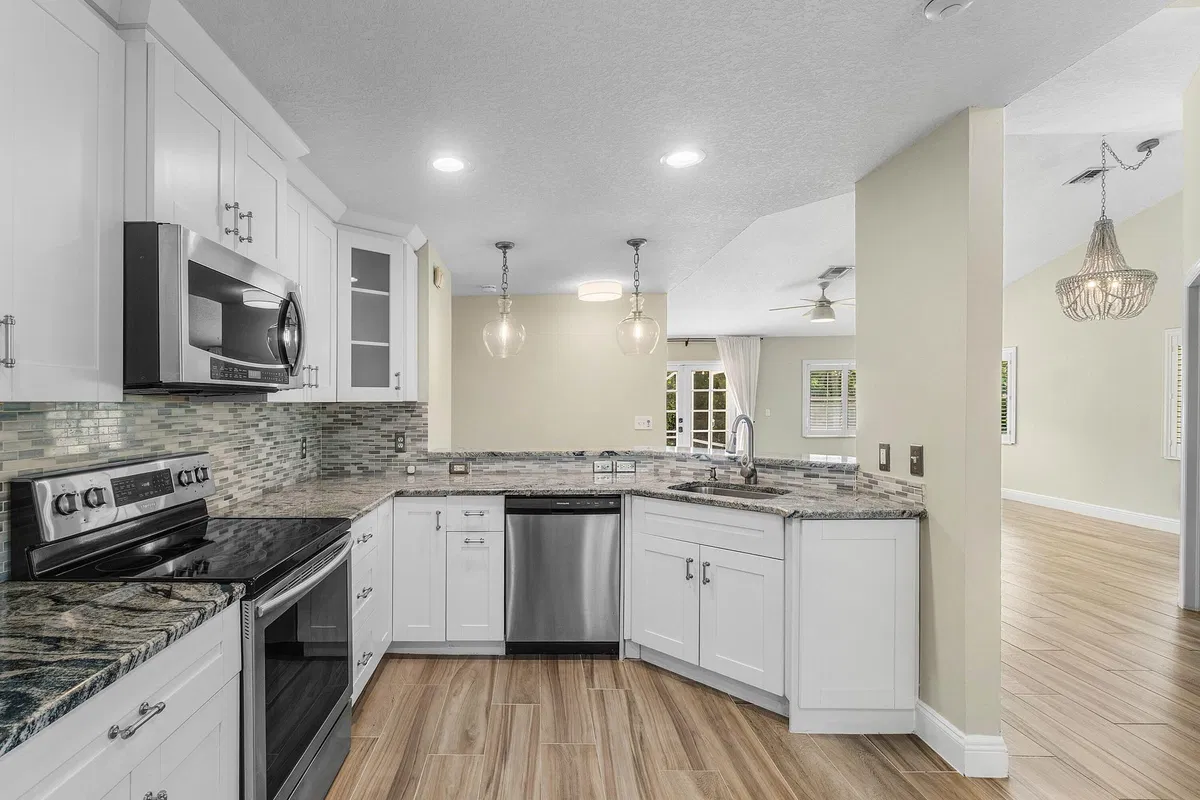 Residence photo 4