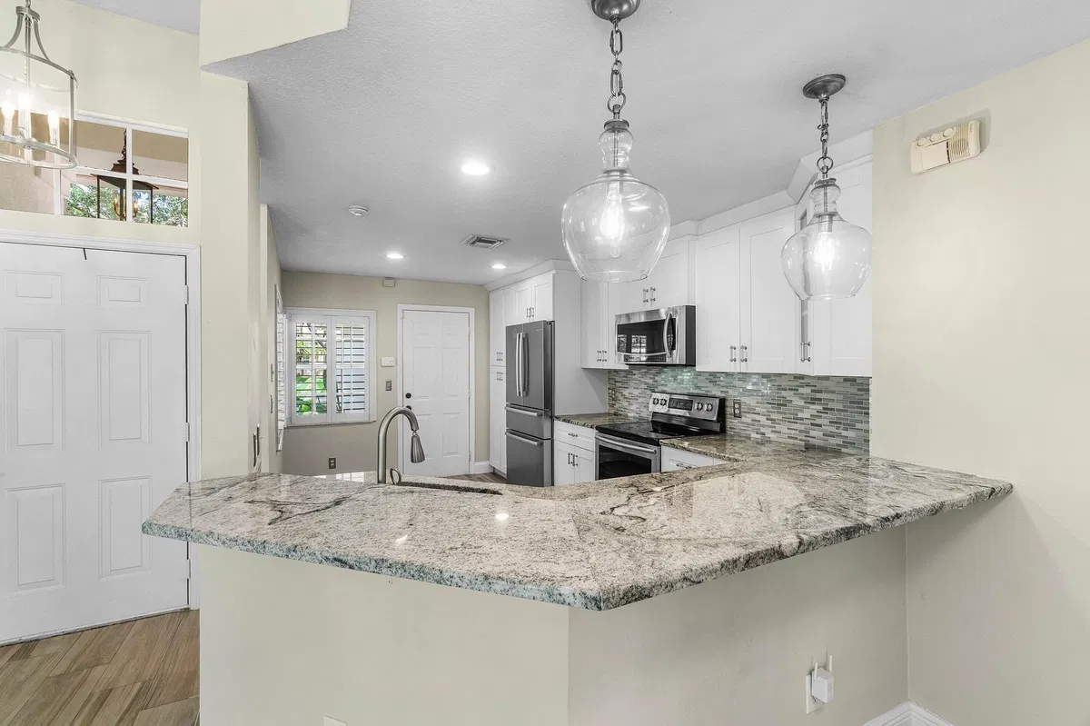 Residence photo 7