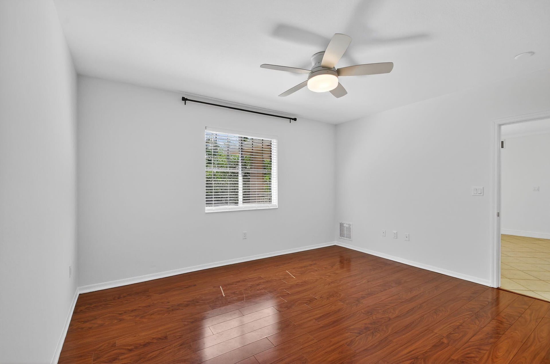  Unit 304 photo 31