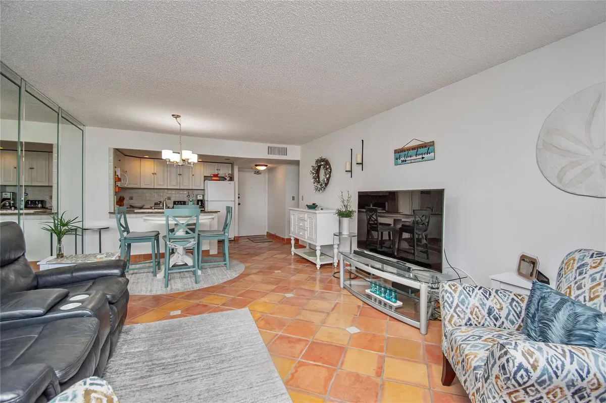 South Palm Beach Unit 303 photo 13