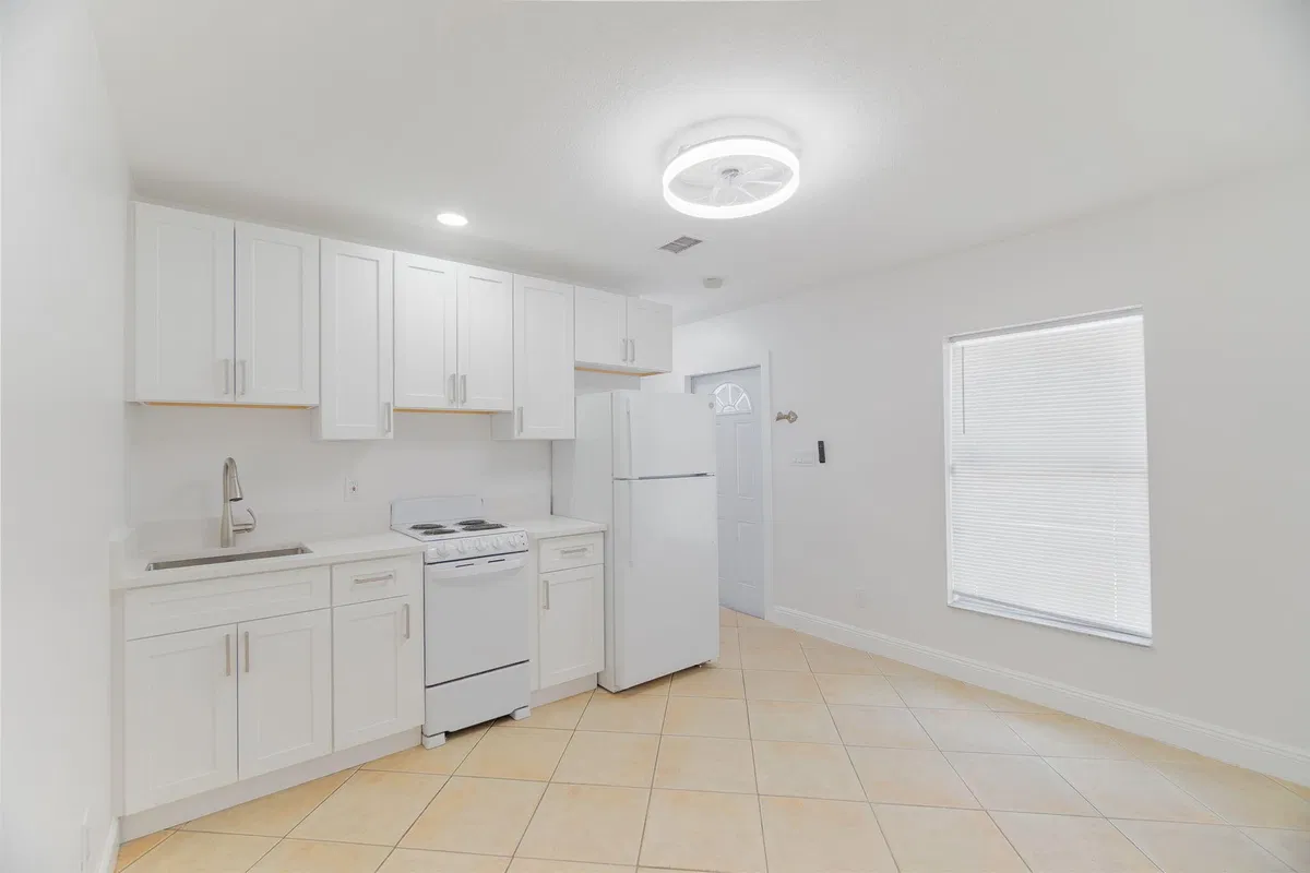 Residence photo 34