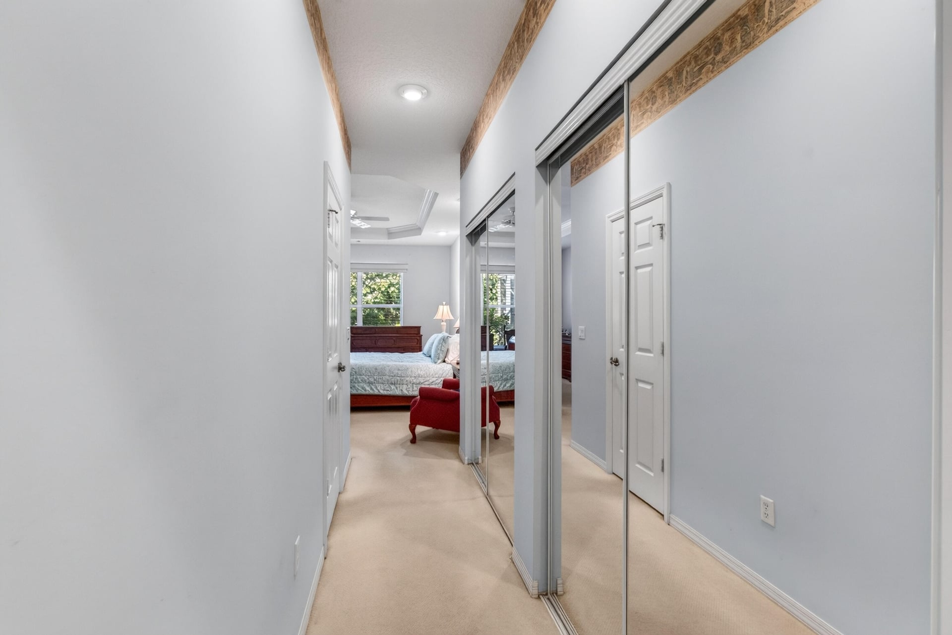 Residence photo 43