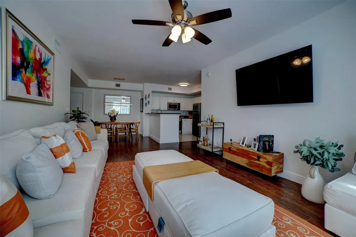 Courtyards in Cityplace Unit 413 photo 4