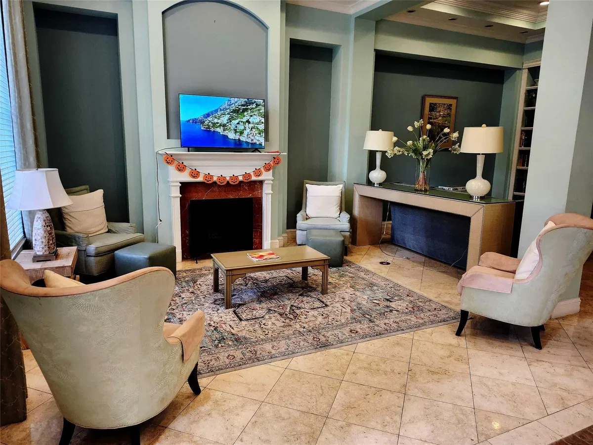 Courtyards in Cityplace Unit 413 photo 16