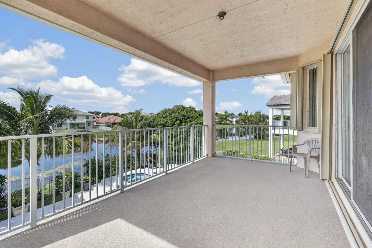  Residence photo 61