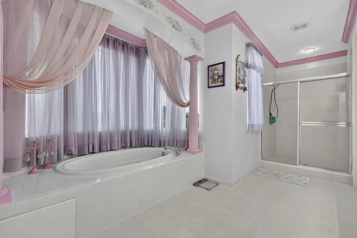  Residence photo 64