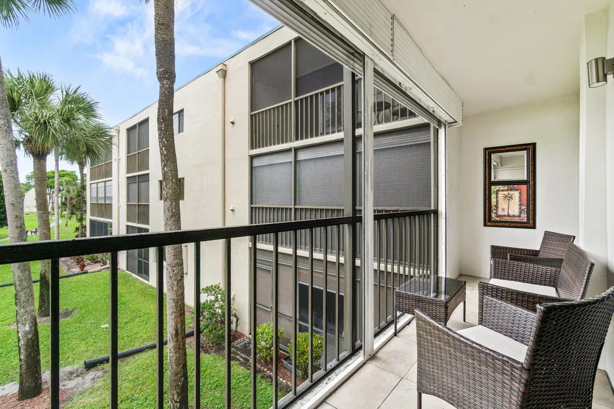  Unit 209 photo 28