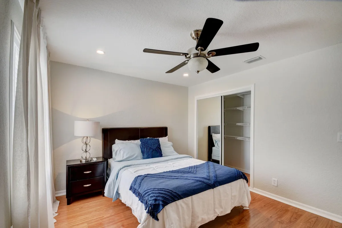 Residence photo 25