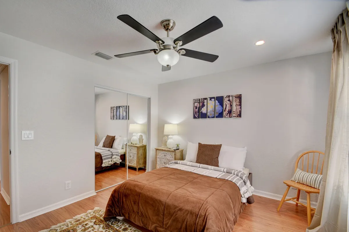 Residence photo 28