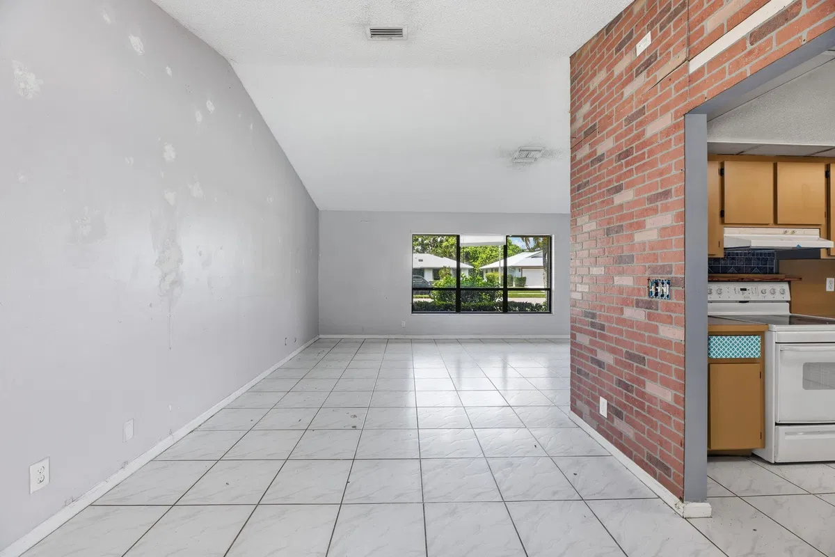  Residence photo 10