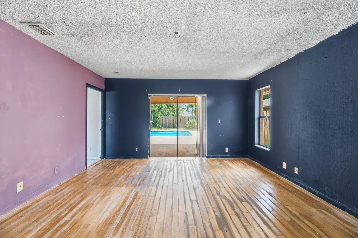  Residence photo 19