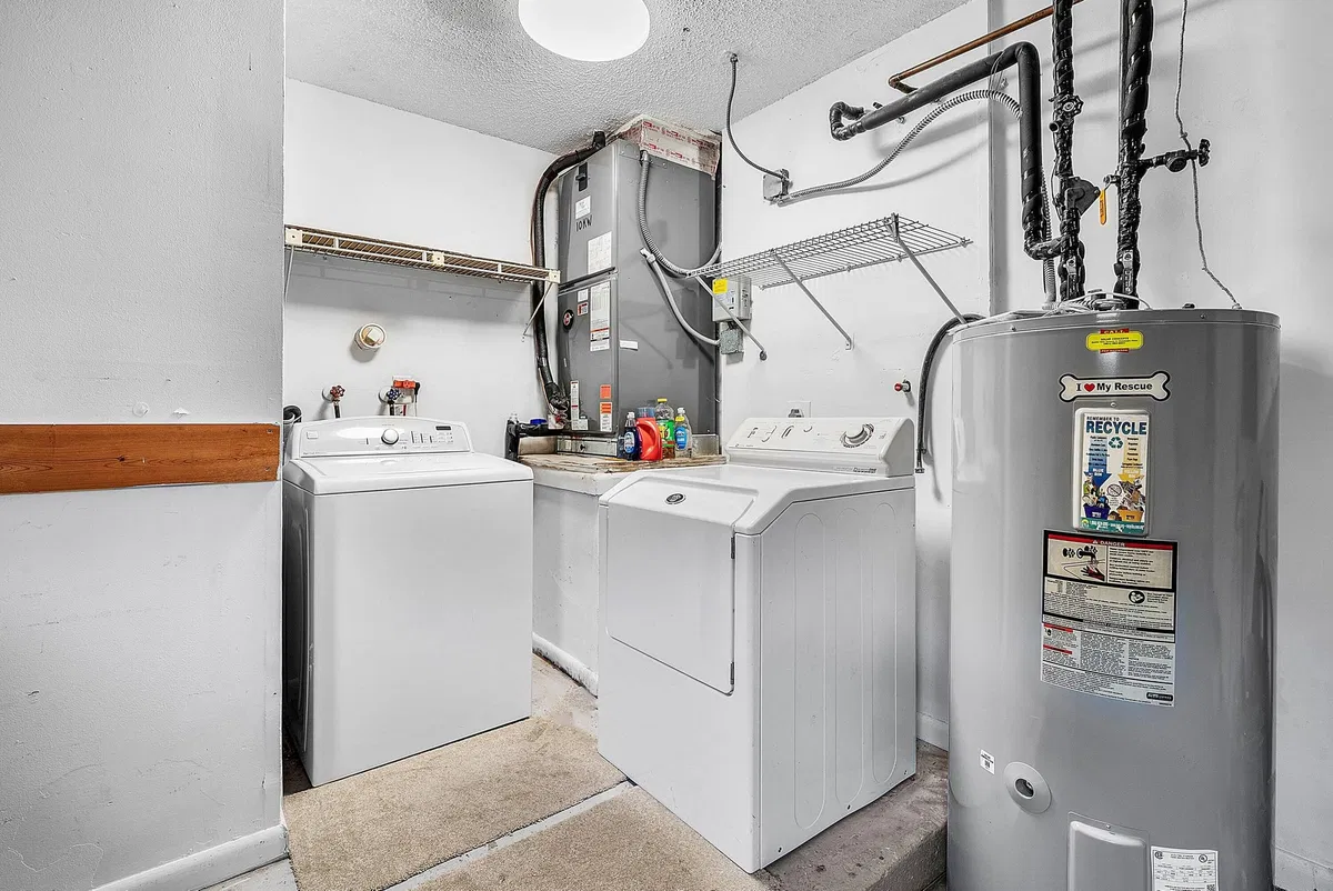 Residence photo 25