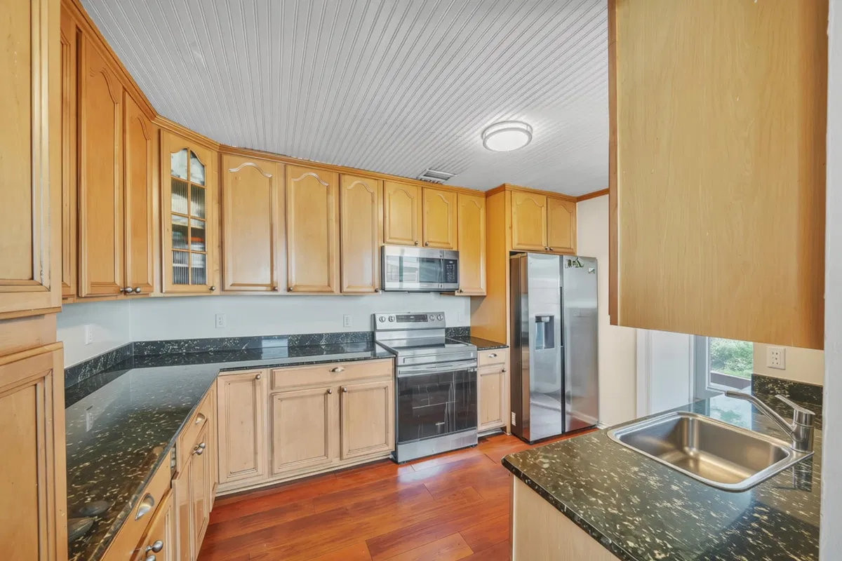 Residence photo 22