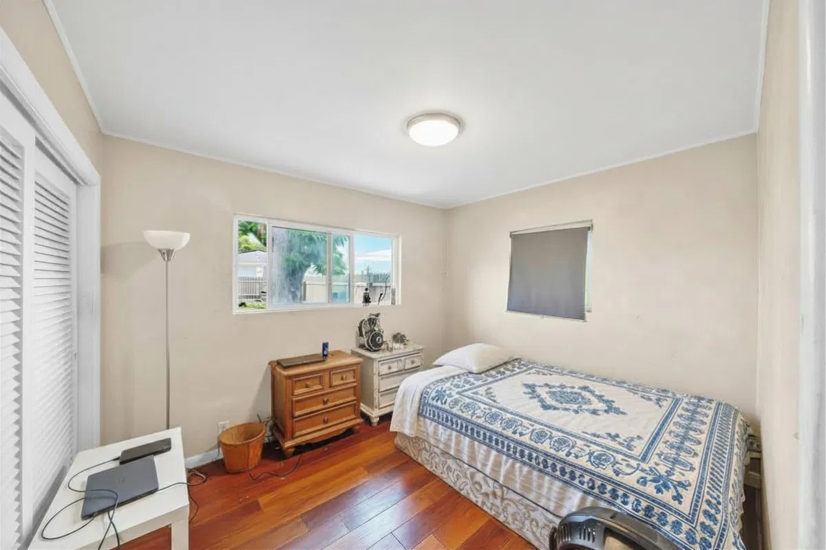 Residence photo 28