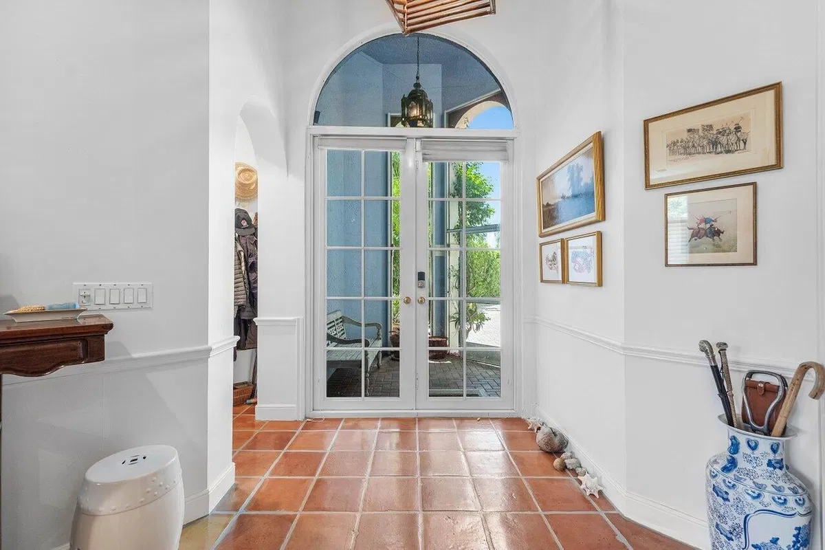 Equestrian Club Estates Residence photo 46