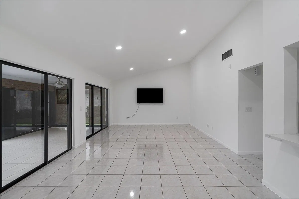 Residence photo 7