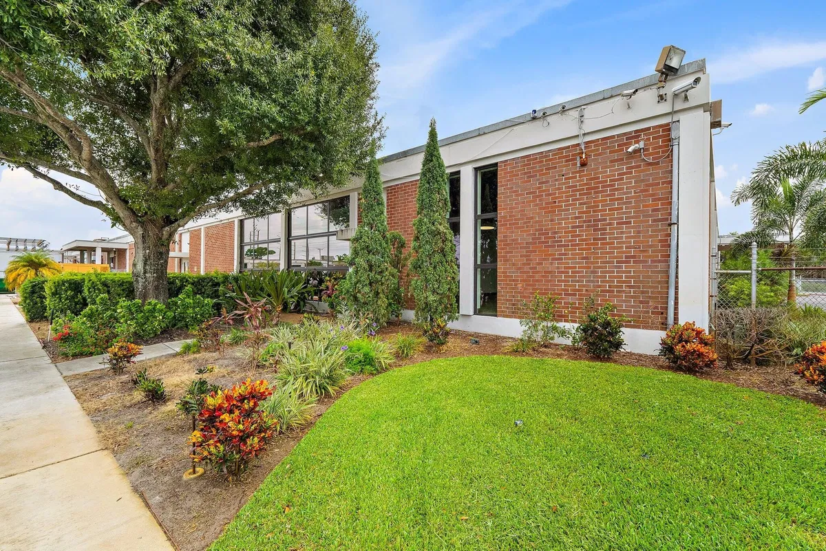 Residence photo 7