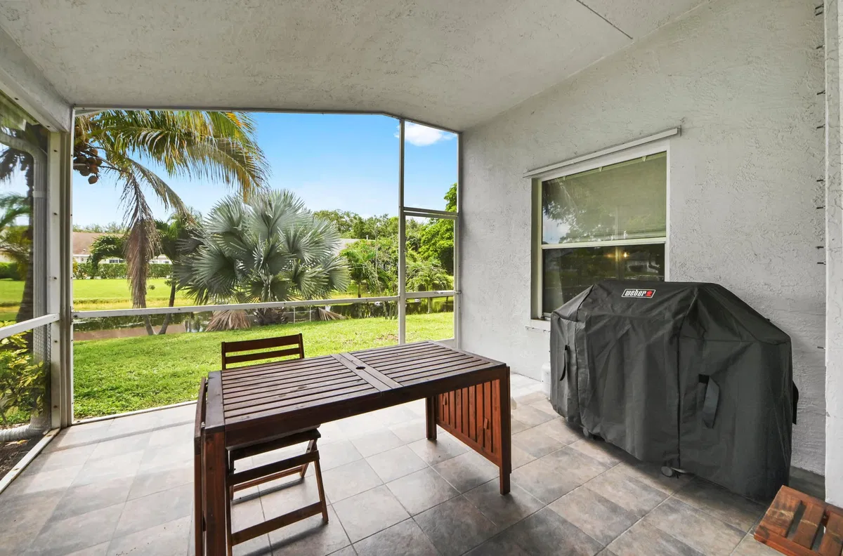 Residence photo 25