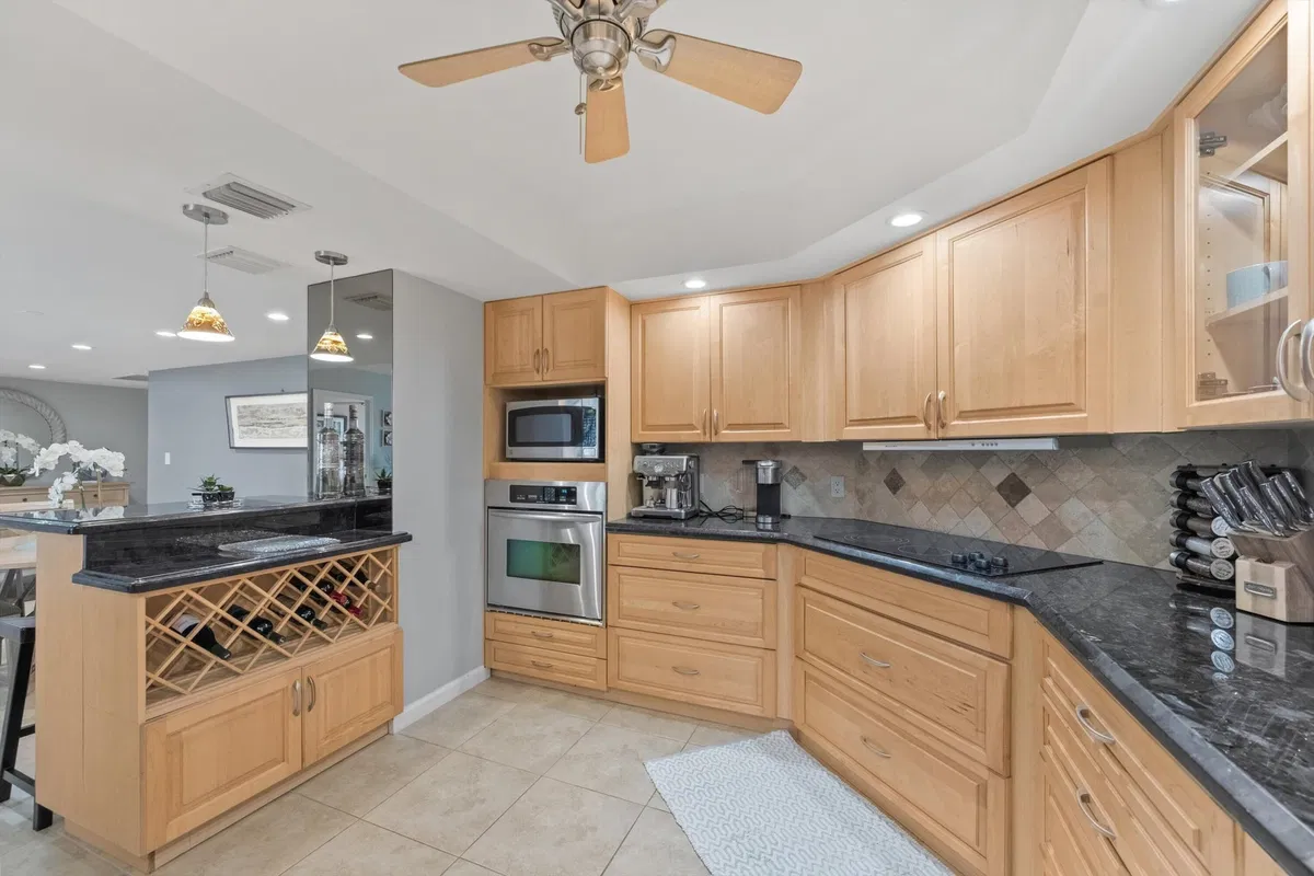 South Palm Beach Unit 316 photo 13