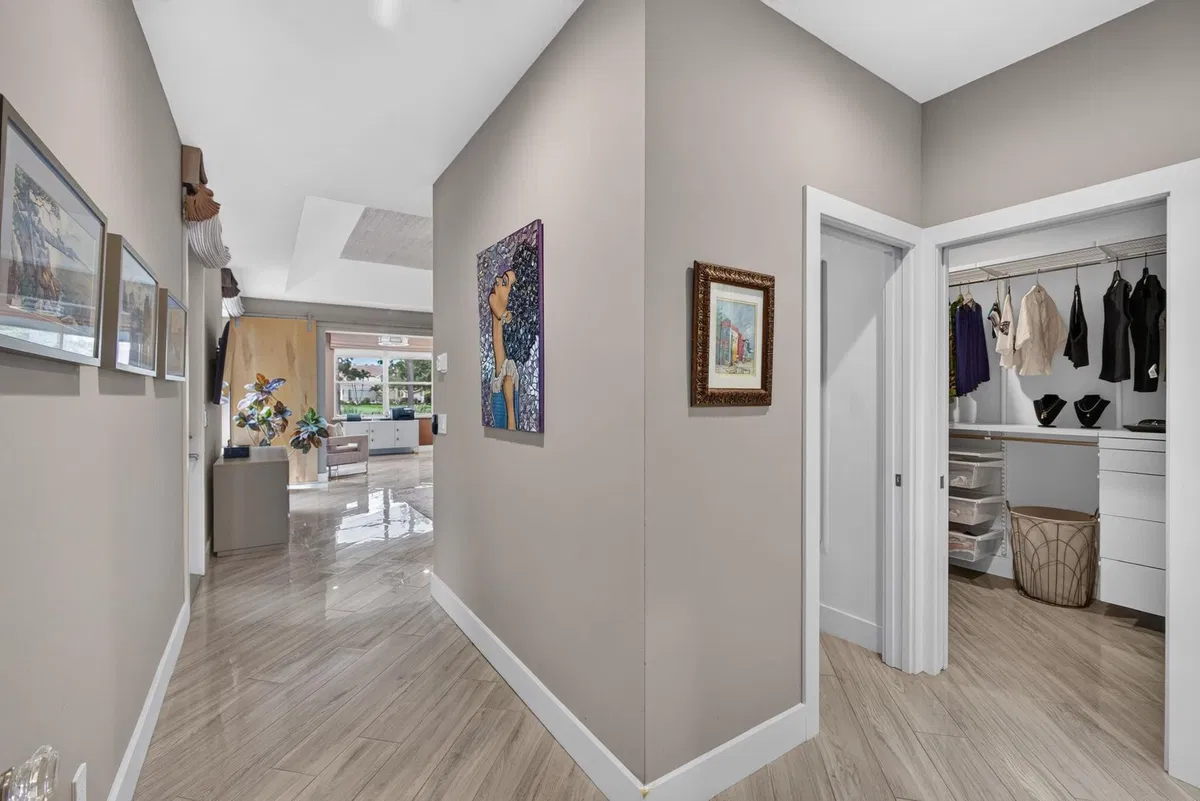Willoughby Golf Club Residence photo 28