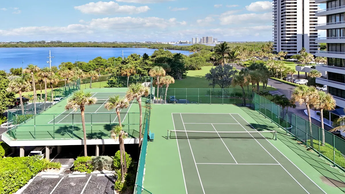 Water Glades Unit 4C photo 40