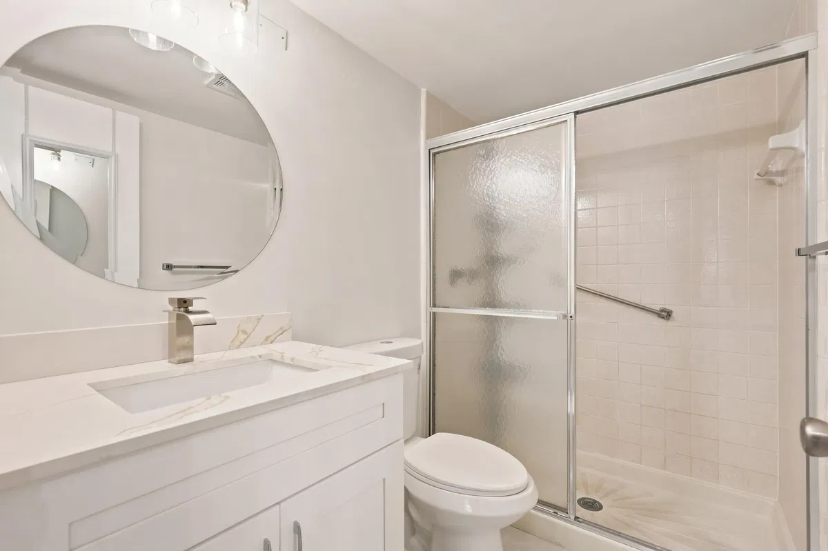 Unit F2 photo 19