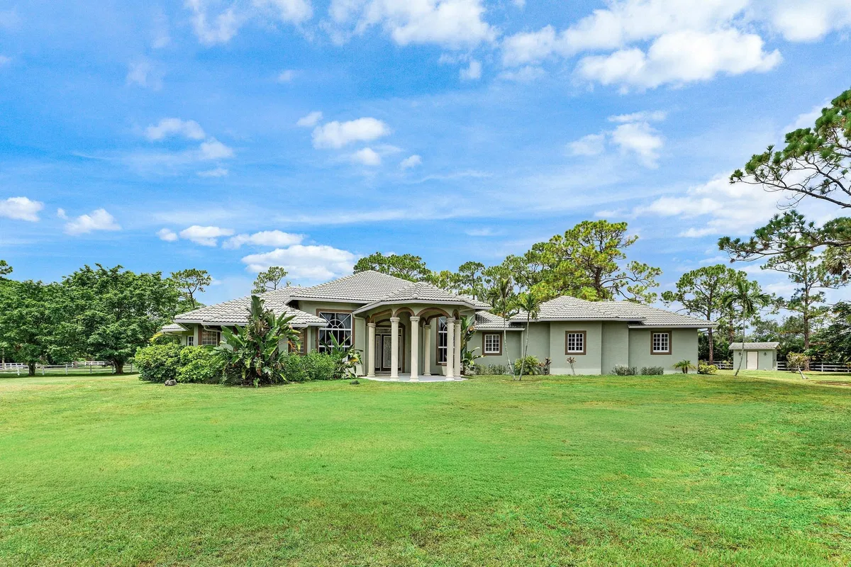  Residence photo 7
