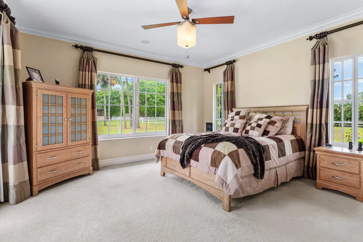  Residence photo 31