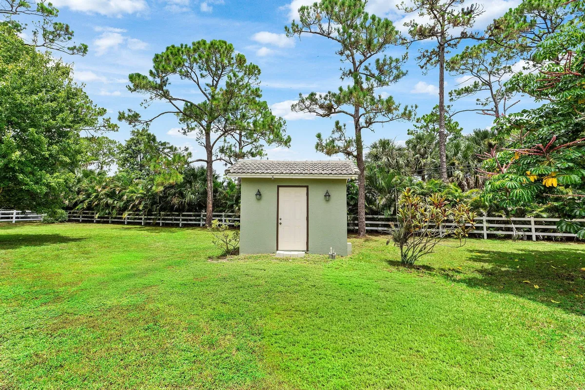  Residence photo 46