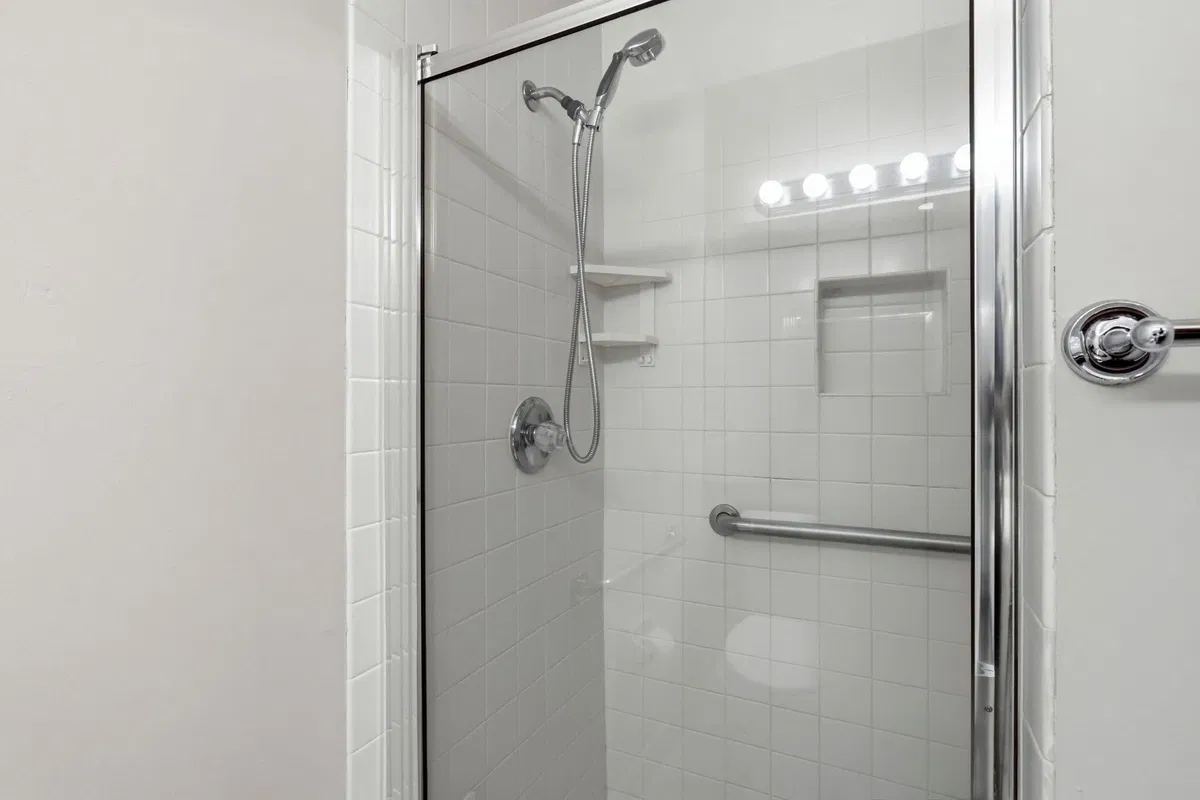 Residence photo 25