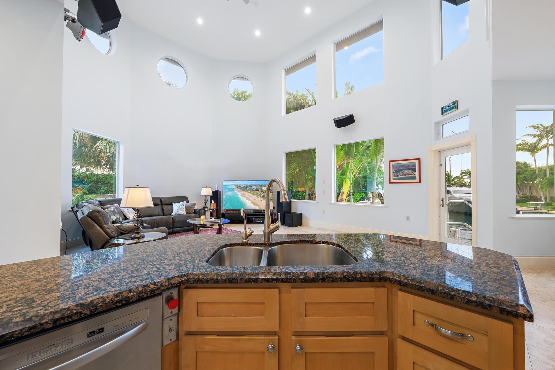 Palm Beach Isles Residence photo 31