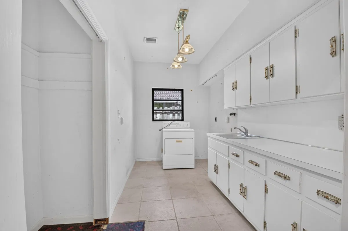 Residence photo 22