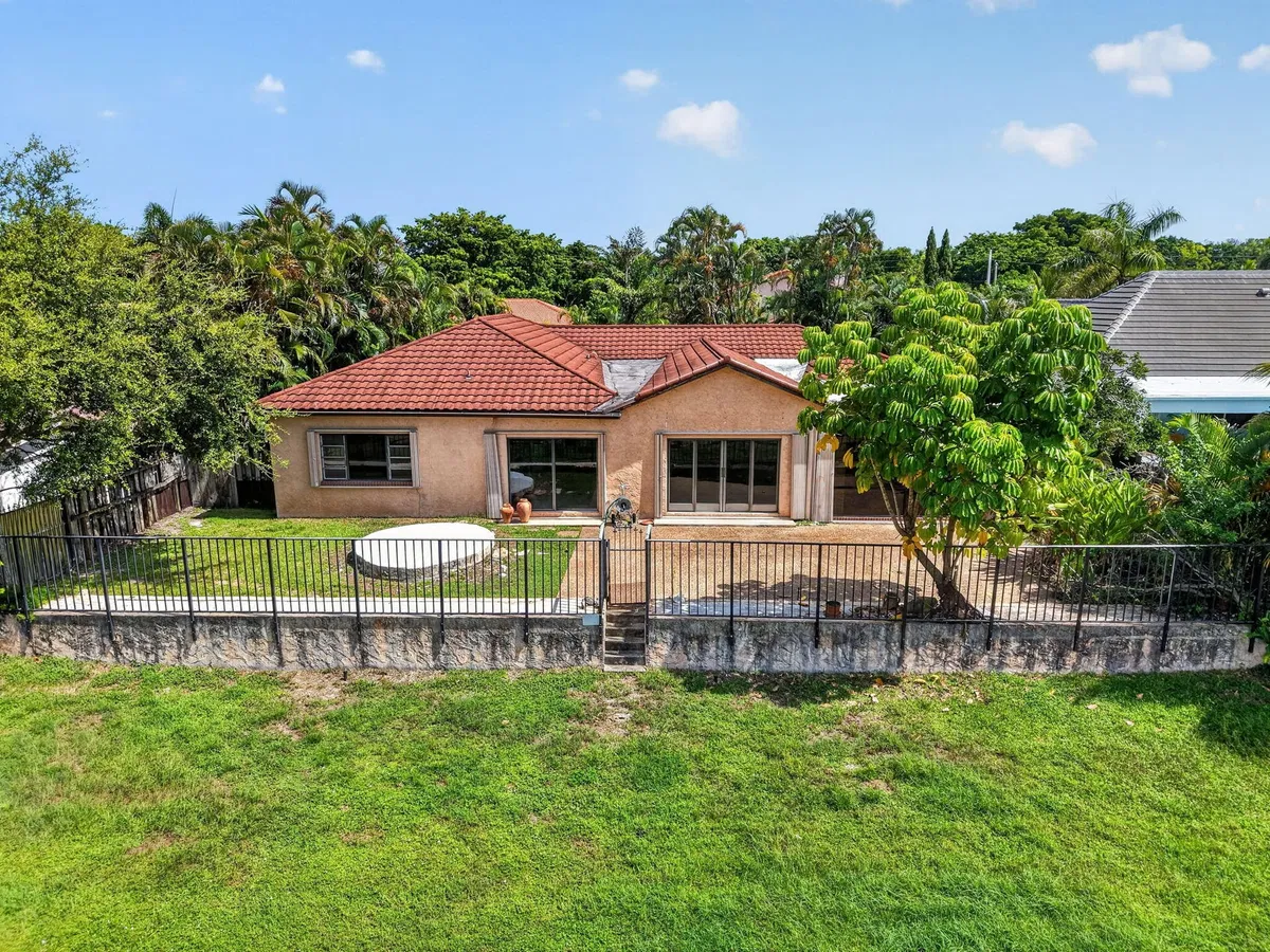 Residence photo 31